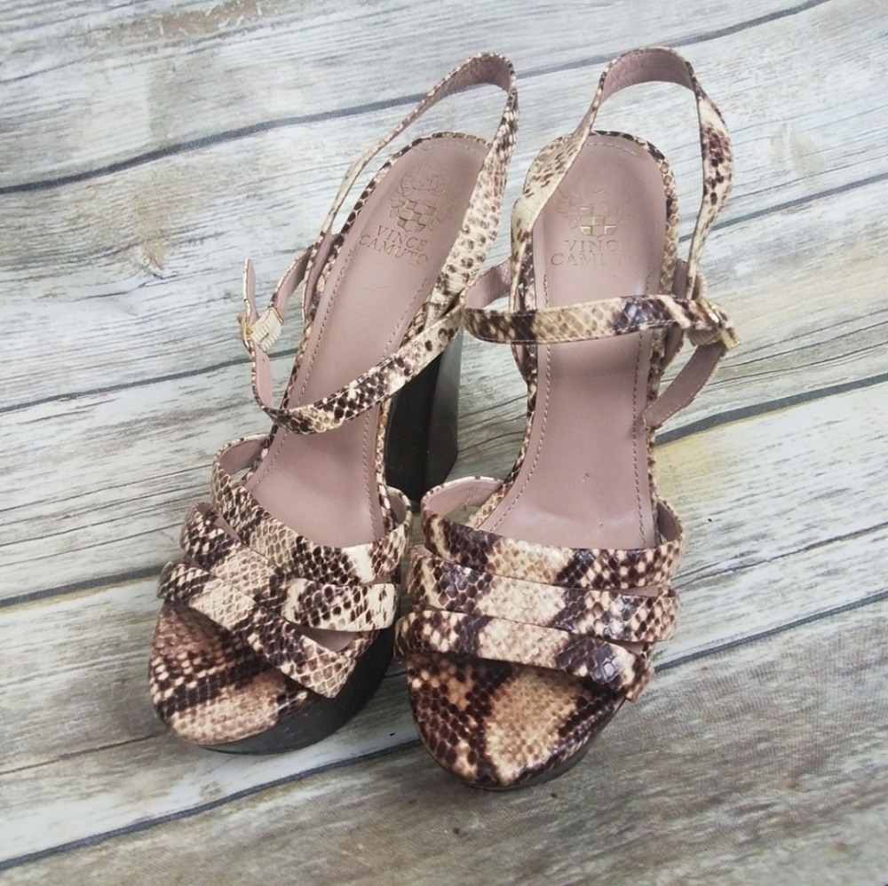 Vince Camuto animal print platform heels 10B